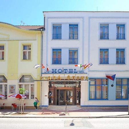 Hotel Zlata Stika ปาร์ดูบิตเซ ภายนอก รูปภาพ