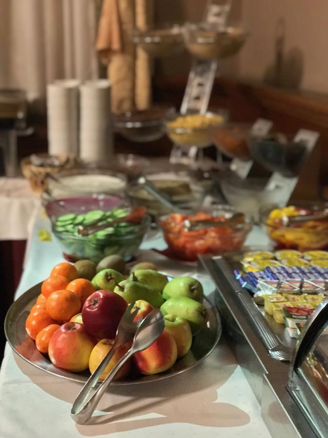 Hotel Zlata Stika ปาร์ดูบิตเซ ภายนอก รูปภาพ
